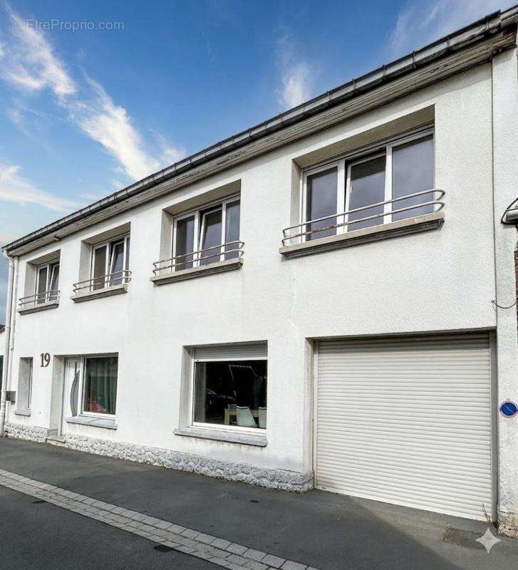 Maison à AVESNES-LES-AUBERT