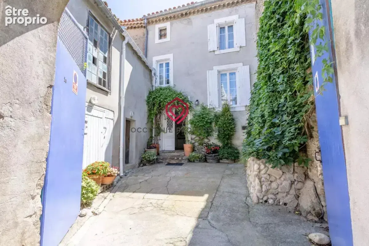 Maison de Maître avec piscine et dépendances - photo 13