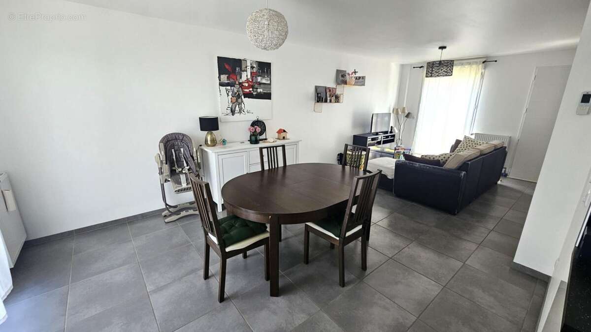 Maison à HOUDAN