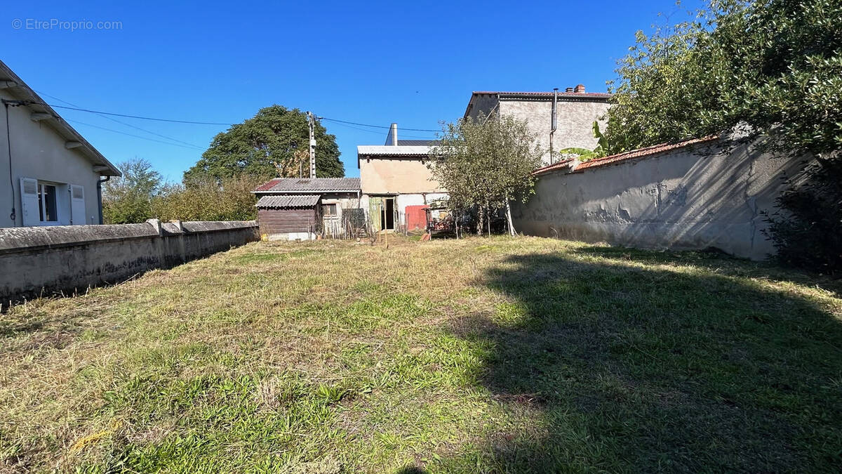 Terrain à LEZOUX