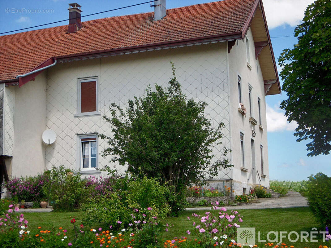 Maison à COURVIERES