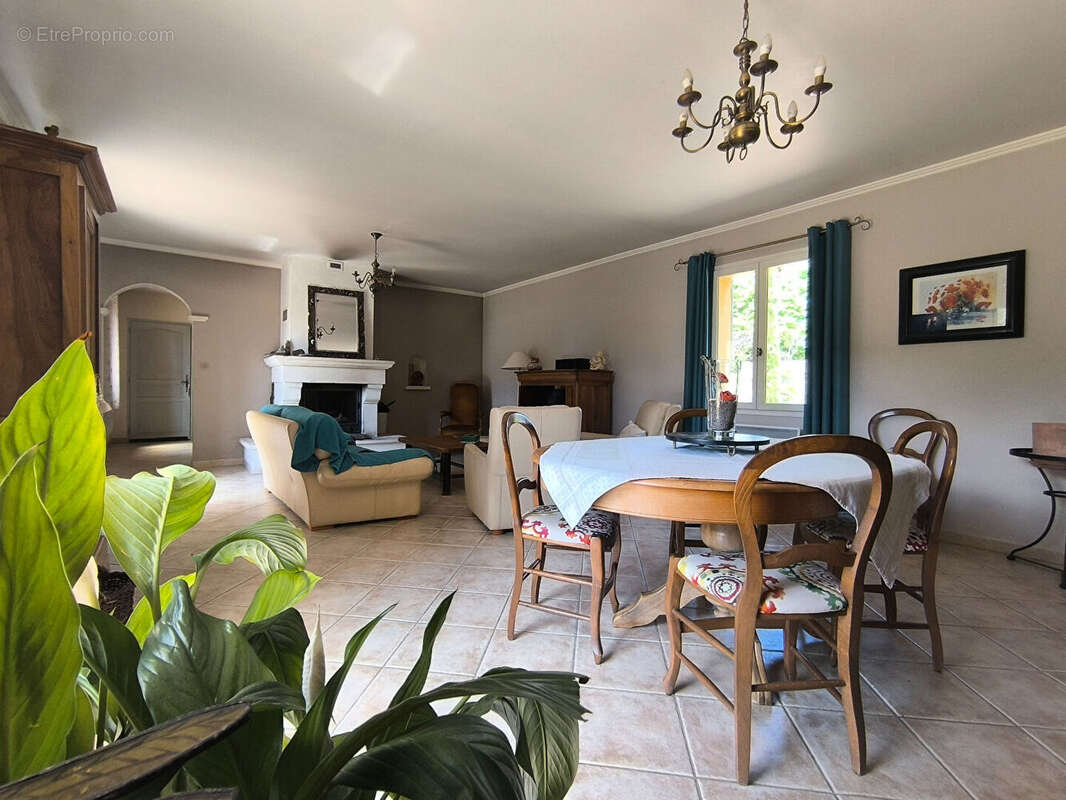 Maison Vaison La Romaine - 4 pièces - 127 m² - photo 7