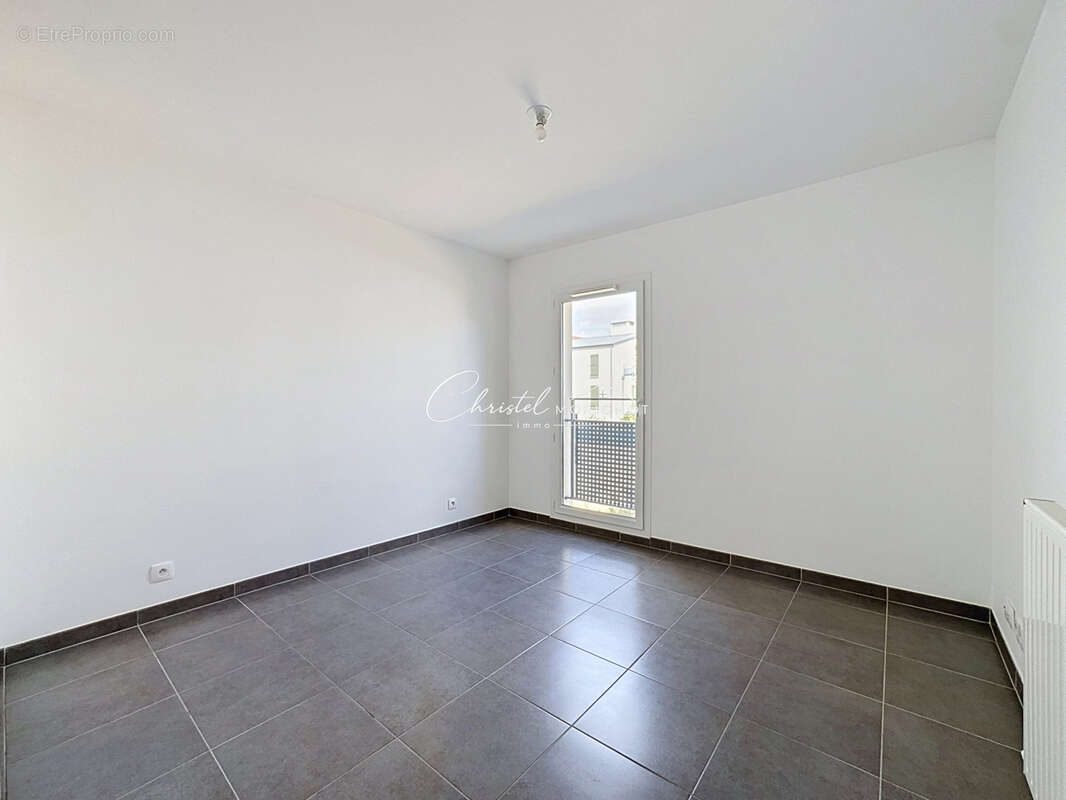 T2 centre bourg chessy de 40.33m2 avec place de parking en sous sol - photo 8