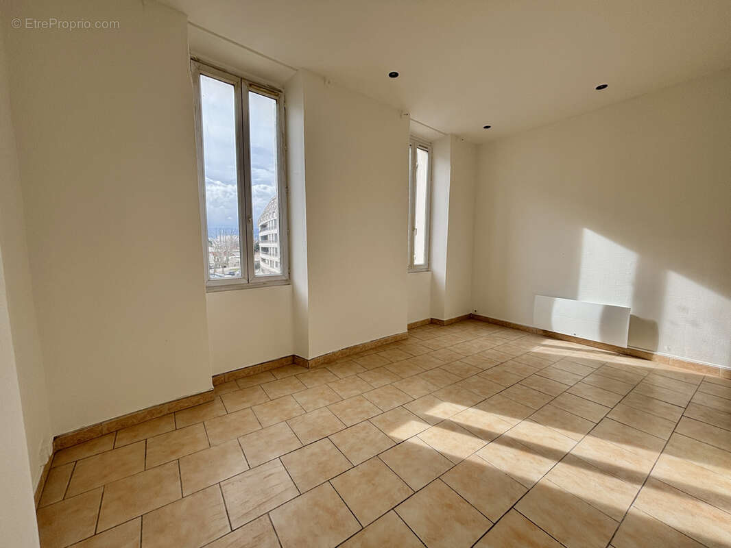 Appartement à MARSEILLE-10E