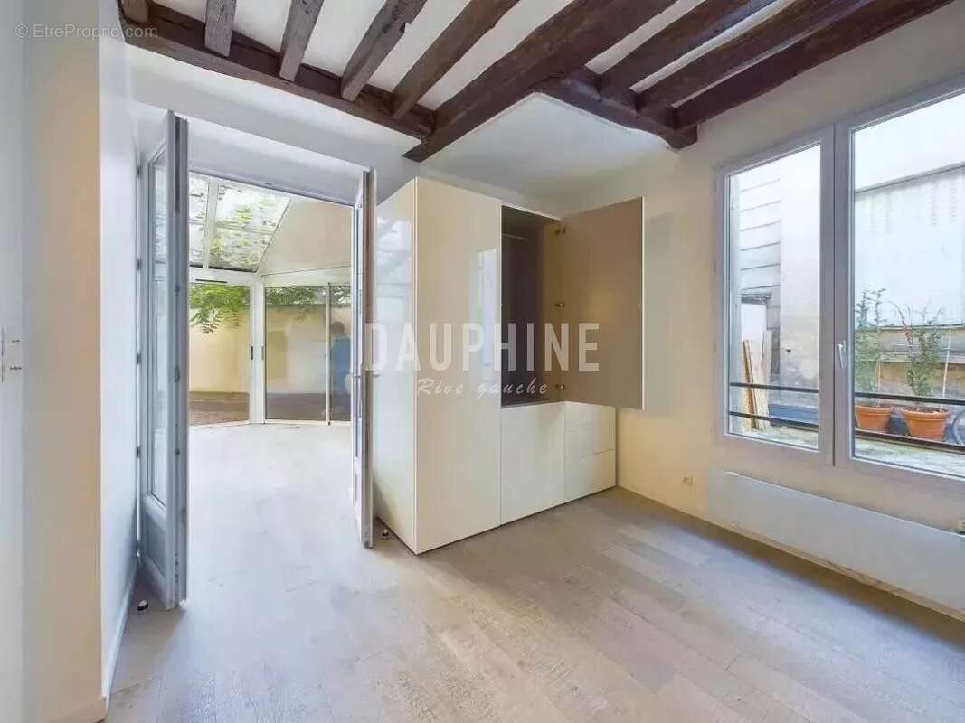 Appartement à PARIS-6E