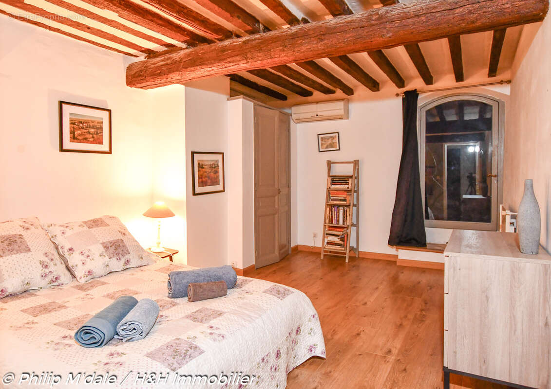 Maison à MORIERES-LES-AVIGNON