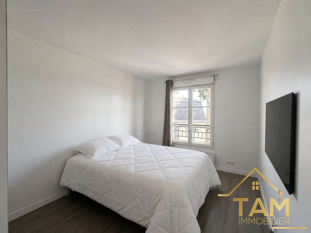 Appartement 70 m² à Saint-Cyr-L'ecole  - photo 7