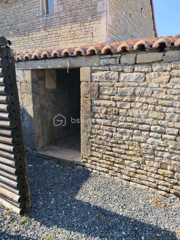 Maison plein pied rénovée avec grand terrain et fort potentiel d'évolution - photo 19