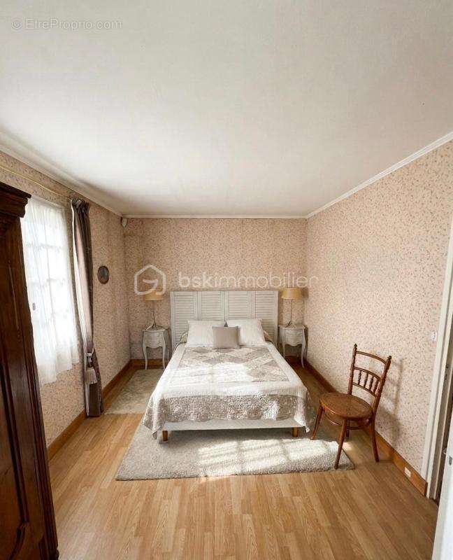 Maison à MOUROUX