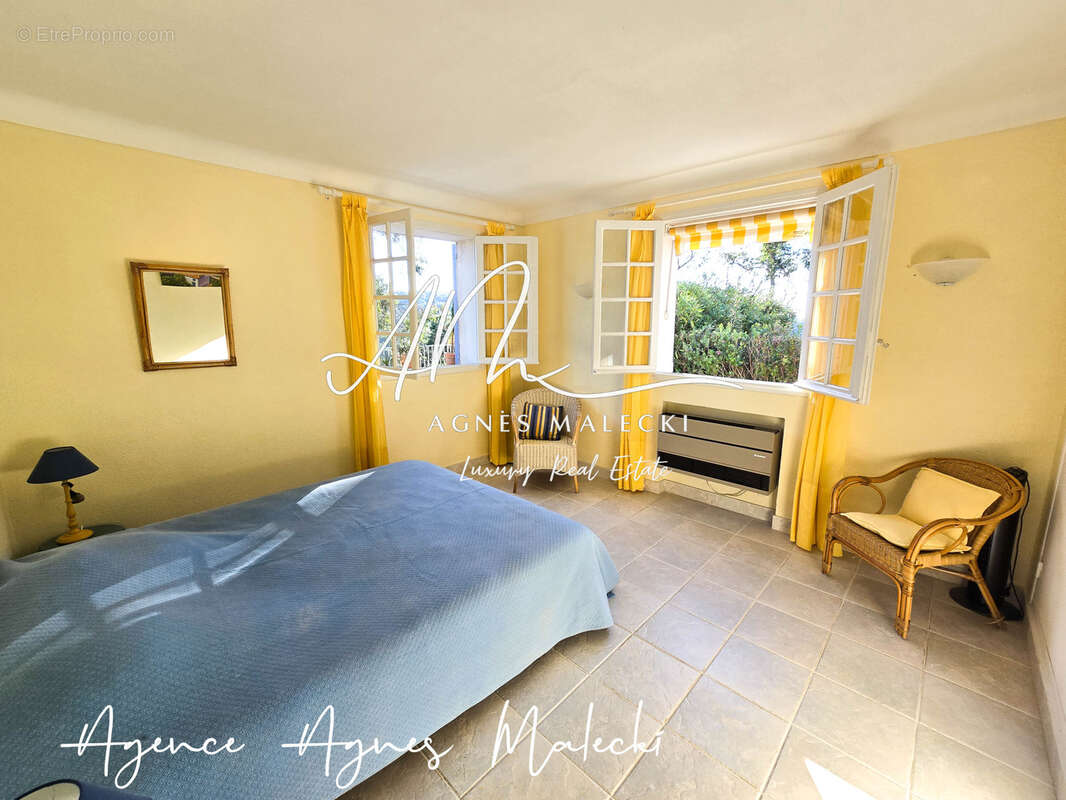 Maison à LA CROIX-VALMER
