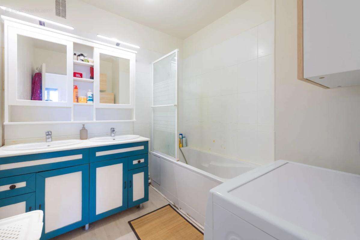 Appartement à CHAVILLE