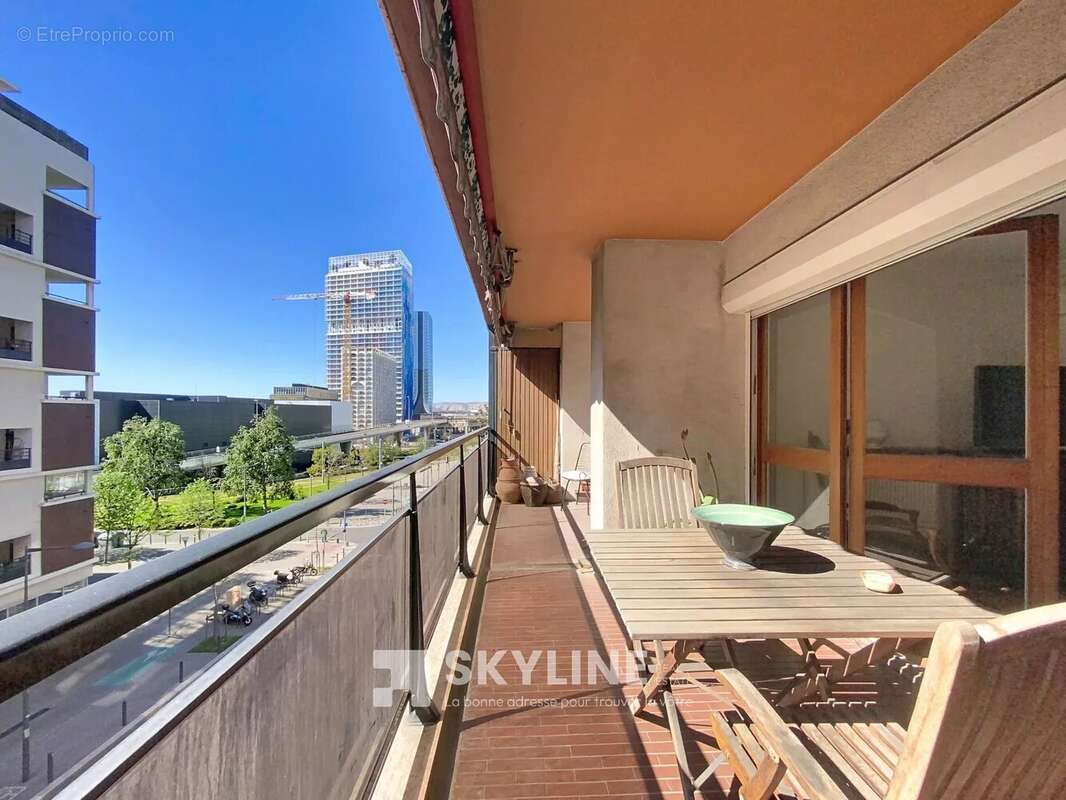 Appartement à MARSEILLE-2E