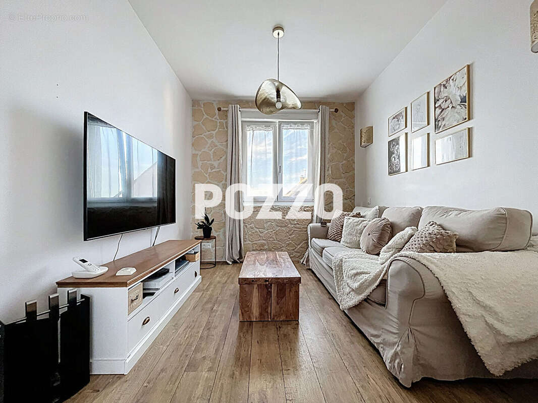 Maison à DONVILLE-LES-BAINS