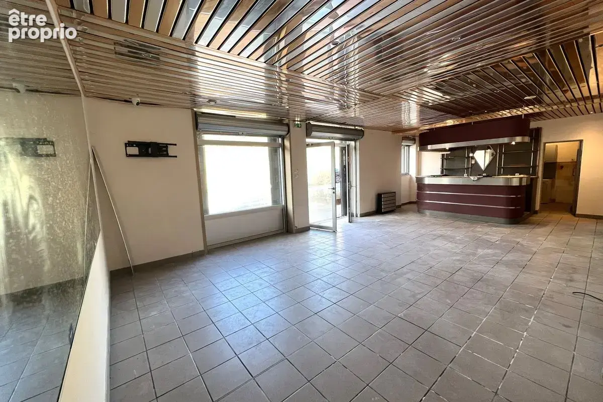 À vendre – local commercial 93 m² – cours / pont-trambouze - photo 3