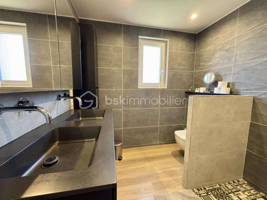 Maison T4 avec garage sur 1480m2 de terrain - photo 12