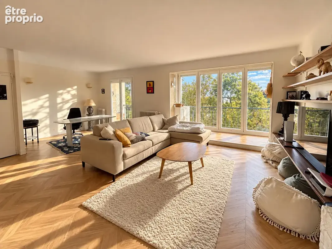 Appartement à VILLE-D'AVRAY