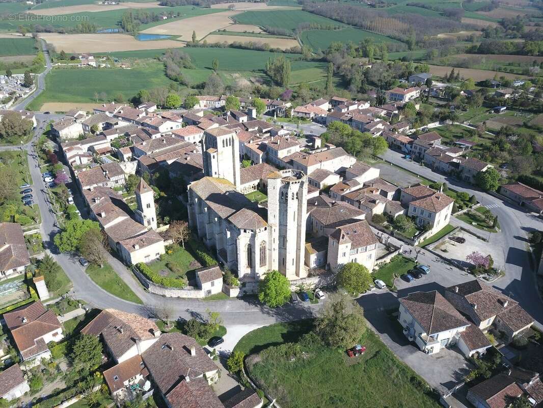 Appartement à LA ROMIEU