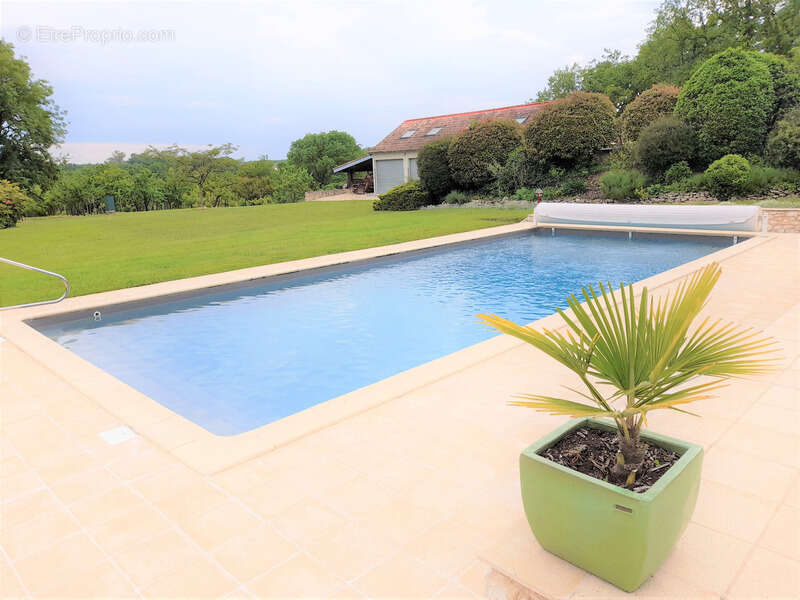 Maison à SAINT-EUTROPE-DE-BORN