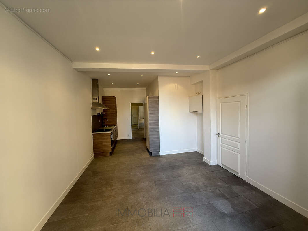 Appartement à BEAUSOLEIL