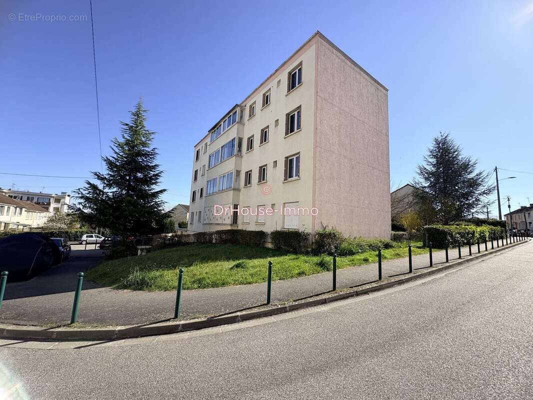 Appartement à MANTES-LA-VILLE