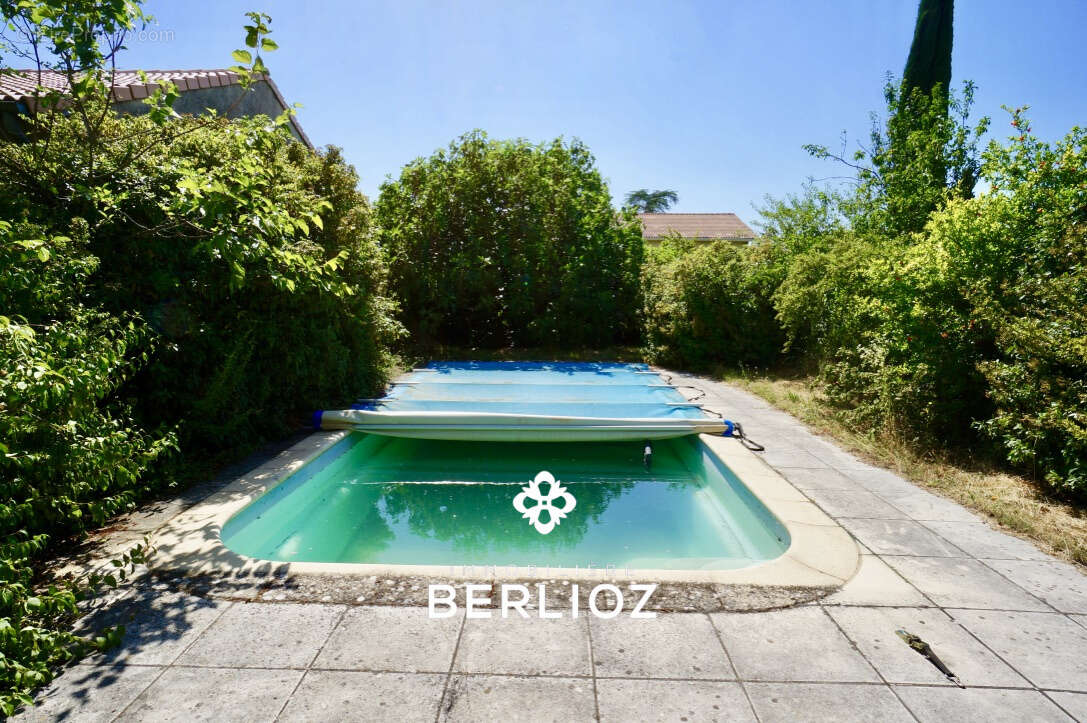 Maison de 150 m2 sur terrain de 1208 m2 avec piscine quartier Bellevue - photo 2