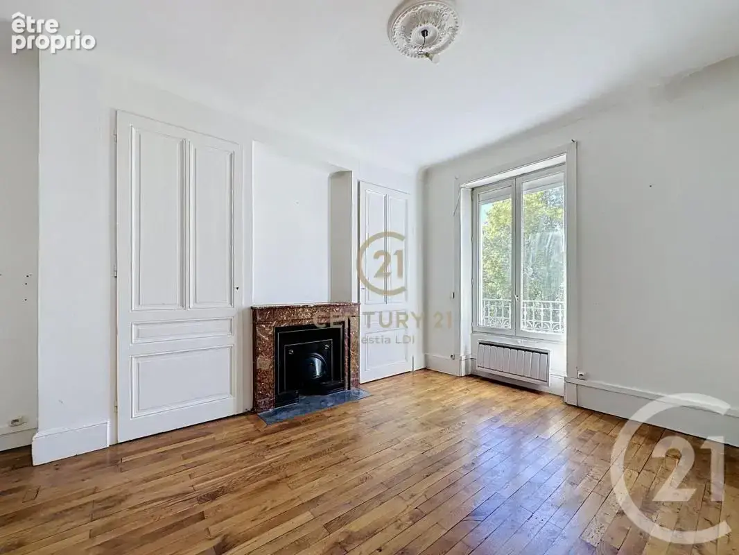 Appartement 2 pièces 45 m² à vendre à Villeurbanne (69100) - photo 2