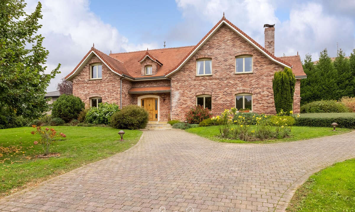 Maison à ANZIN-SAINT-AUBIN