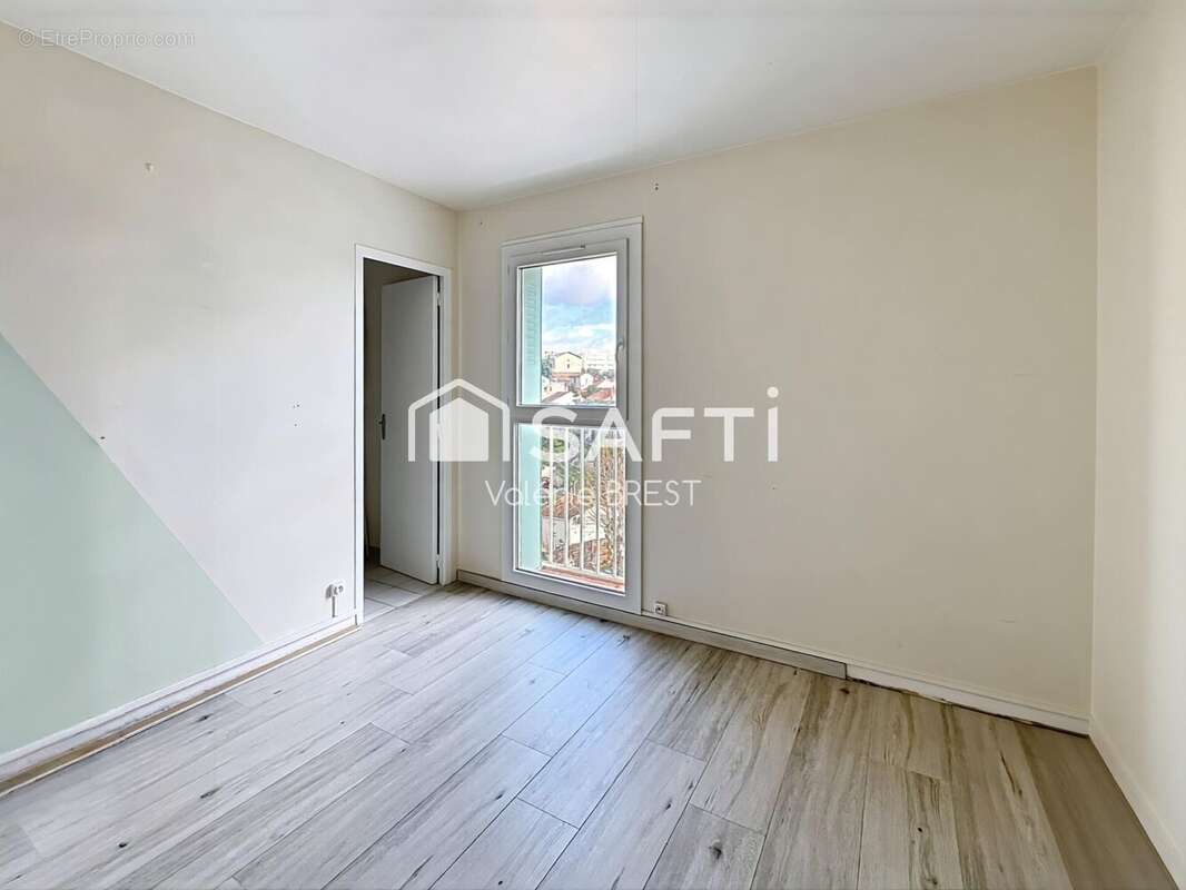 Photo 8 - Appartement à MARSEILLE-4E