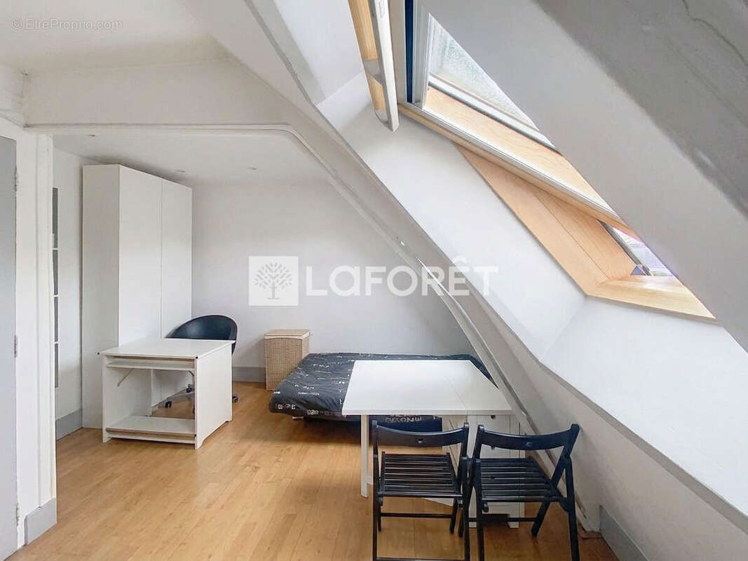 Appartement à PARIS-8E