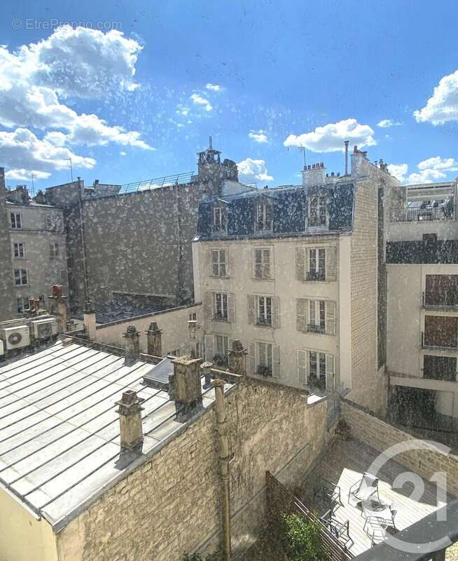 Appartement à NEUILLY-SUR-SEINE
