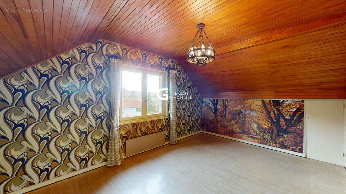 Maison à OYONNAX
