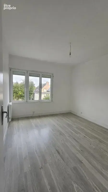 Maison avec deux appartements T4, jardin et garage   Fort po - photo 9