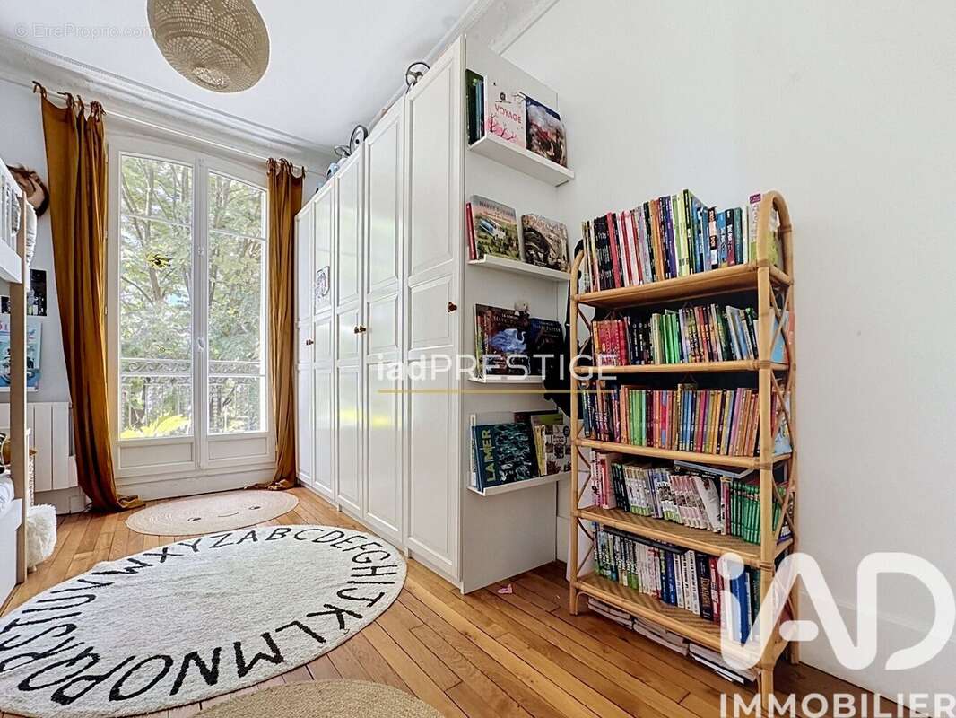 Photo 8 - Appartement à SURESNES