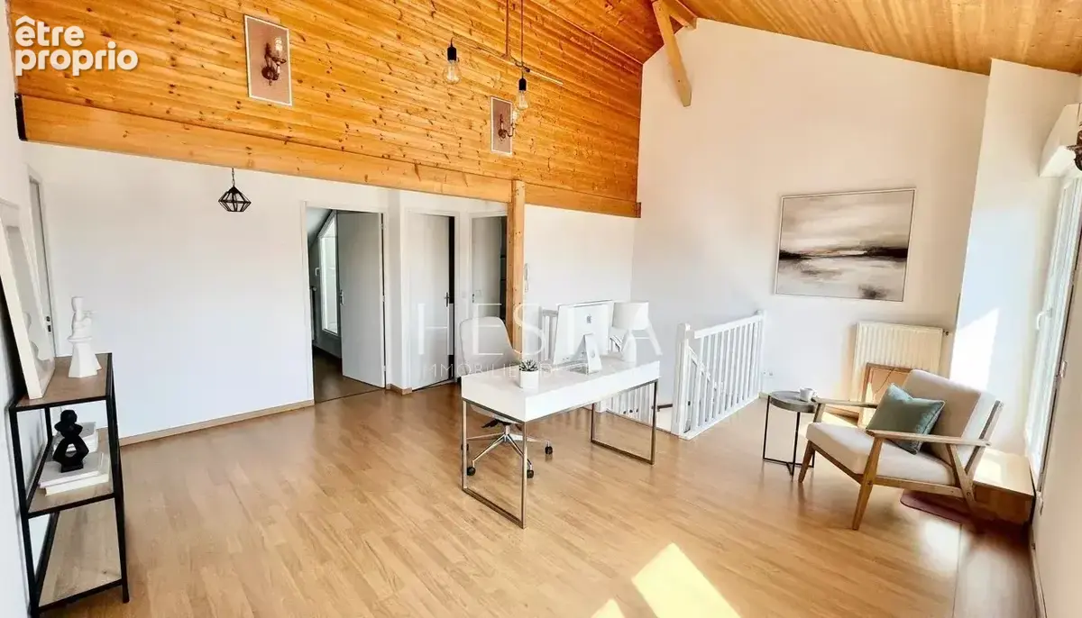 Le Bourget du lac, dernier étage, T5/T6 duplex de 134m² avec parking et 2 garages - photo 3