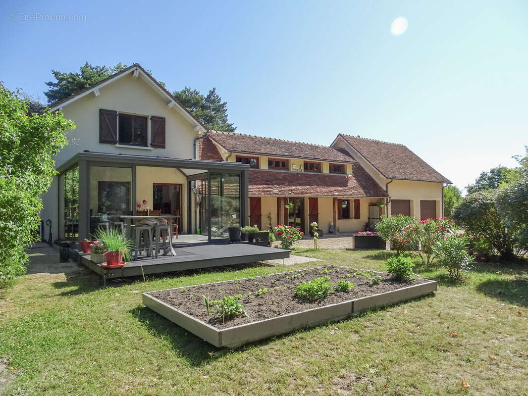 Maison à CHATRES-SUR-CHER