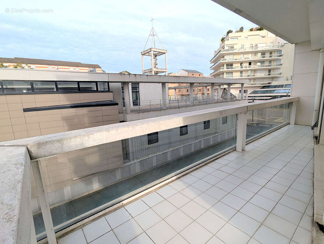 Appartement à MONTIGNY-LE-BRETONNEUX