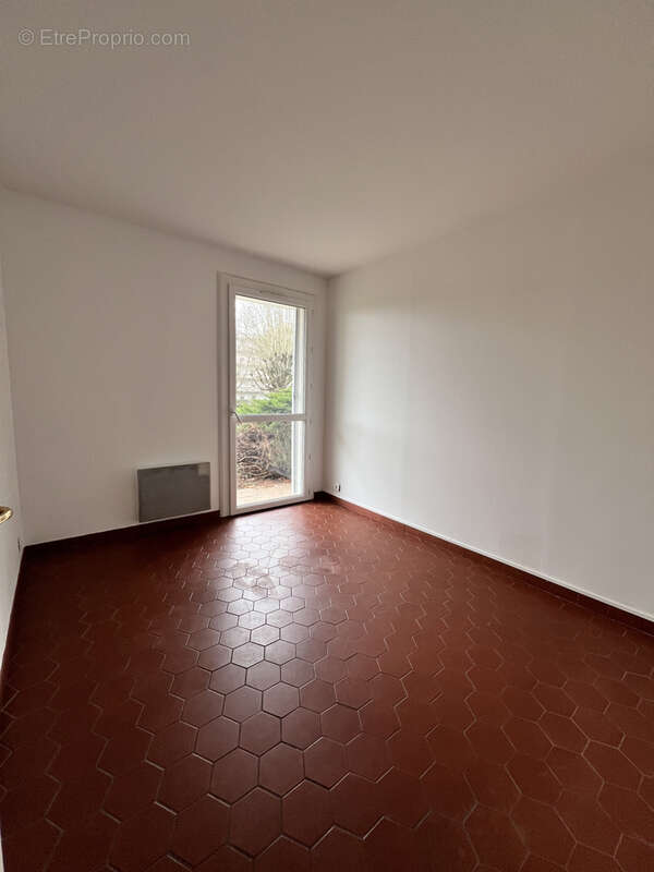 Appartement à VAUX-LE-PENIL