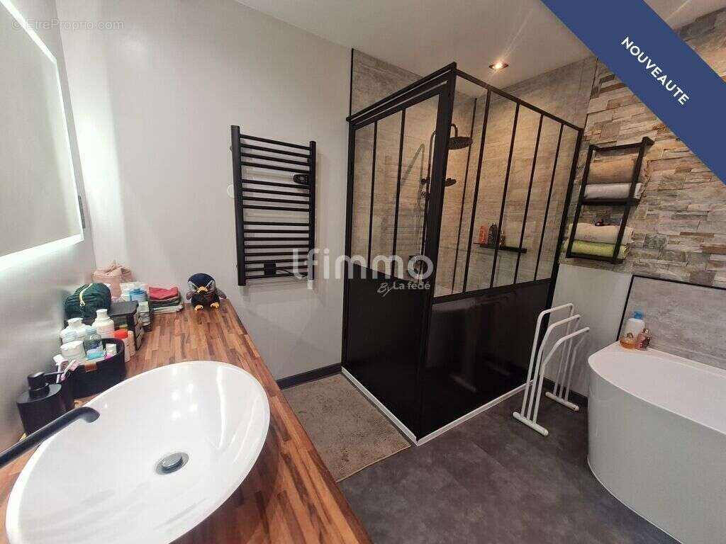 Maison 168.5m² terrain 1964m² gge 72m² dépdces cave - photo 17
