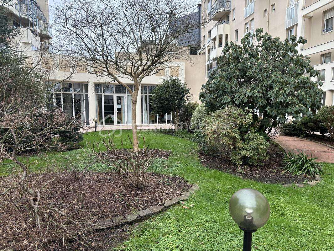 Charmant T2 Cosy dans Résidence Sénior avec Services à la Carte – Confort et Sérénité au Rendez-vous ! - photo 7
