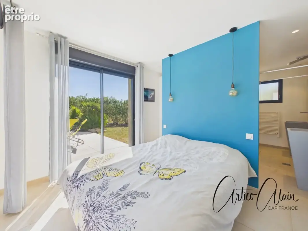 Maison contemporaine de  130 m² avec piscine et terrain 1300 m2 - photo 12