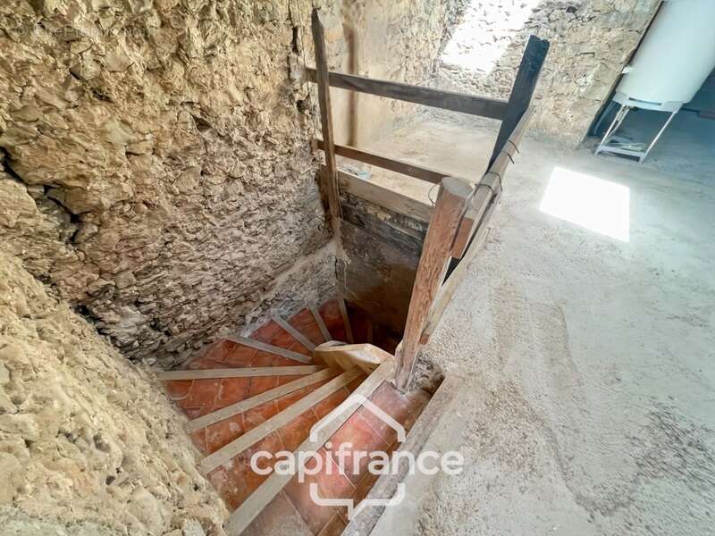 Maison à CAMPS-LA-SOURCE