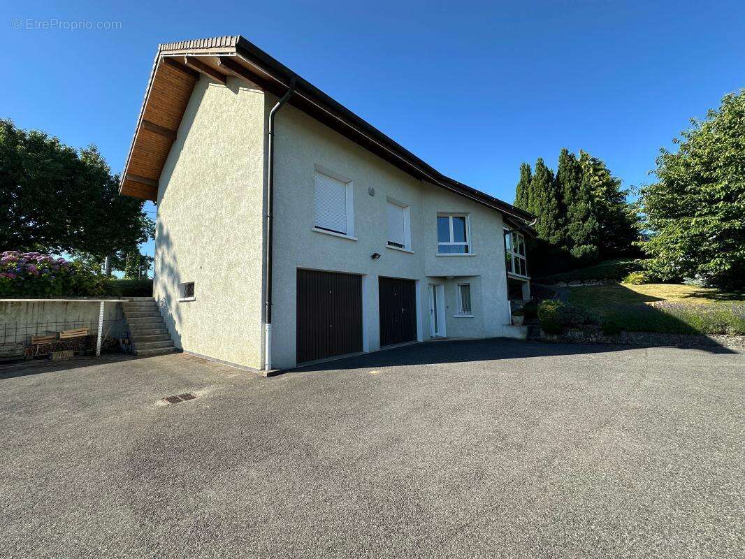 Maison de caractère sur les hauteurs de Rumilly - photo 2