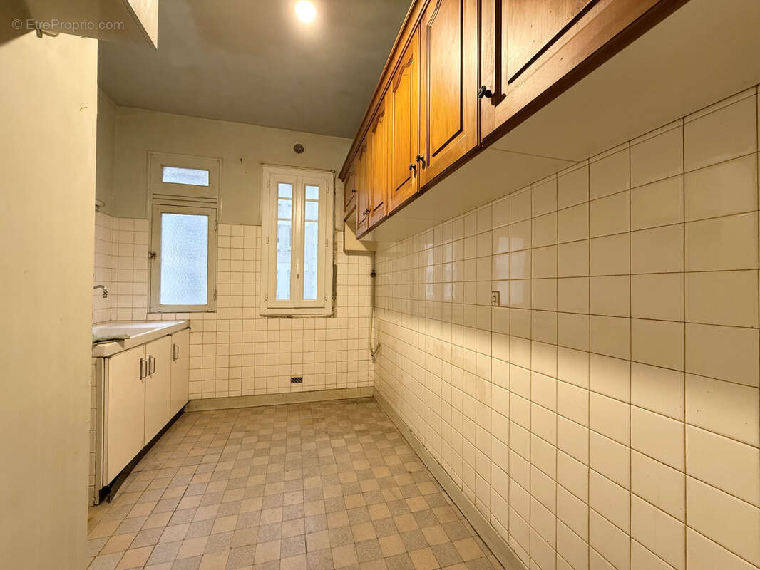 Appartement à COURBEVOIE