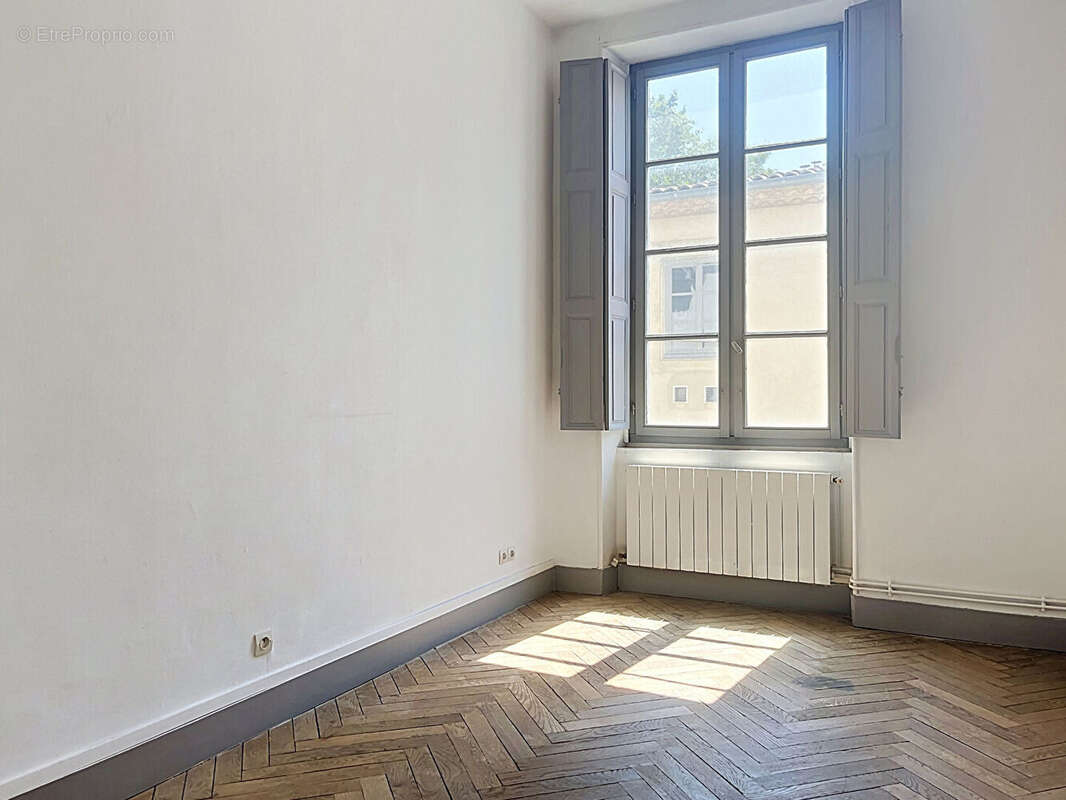 Appartement Nimes 5 pièce(s) 159.66 m2 - photo 6