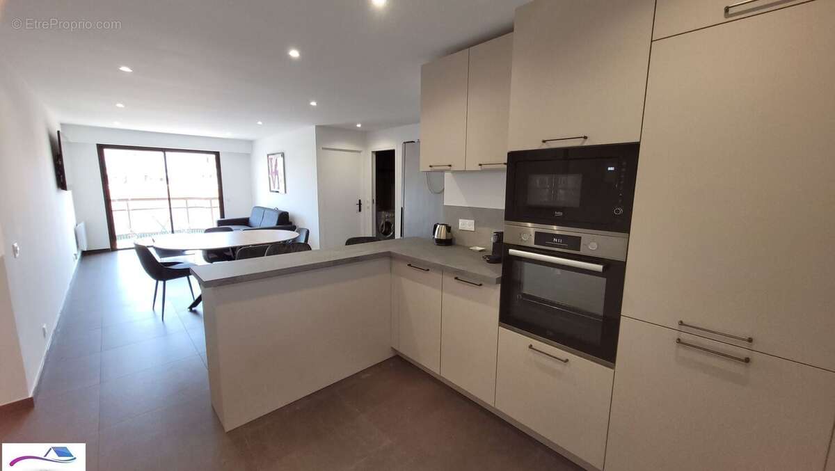 Appartement à MANDELIEU-LA-NAPOULE