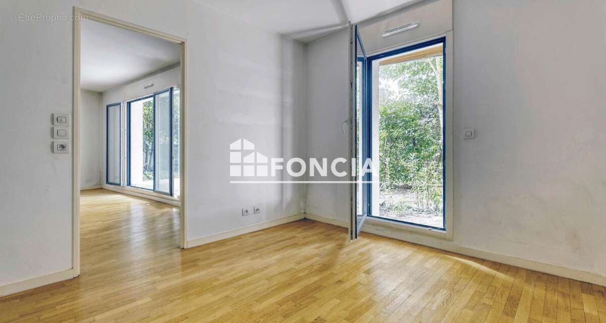 Appartement à ISSY-LES-MOULINEAUX
