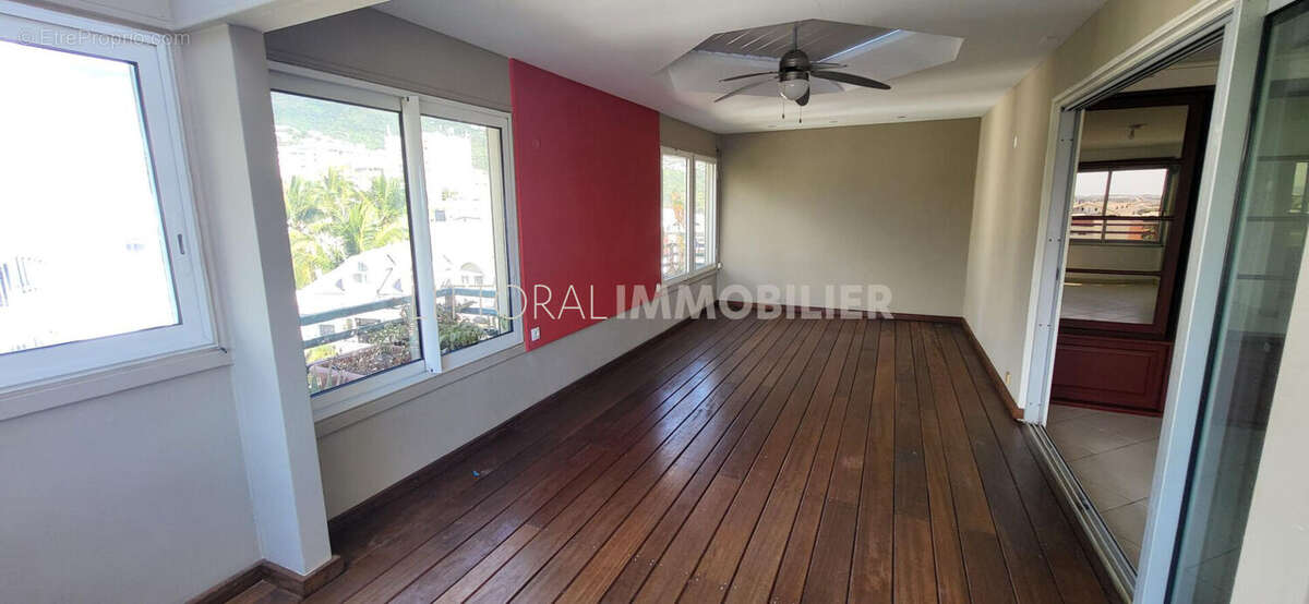 Appartement à SAINT-DENIS