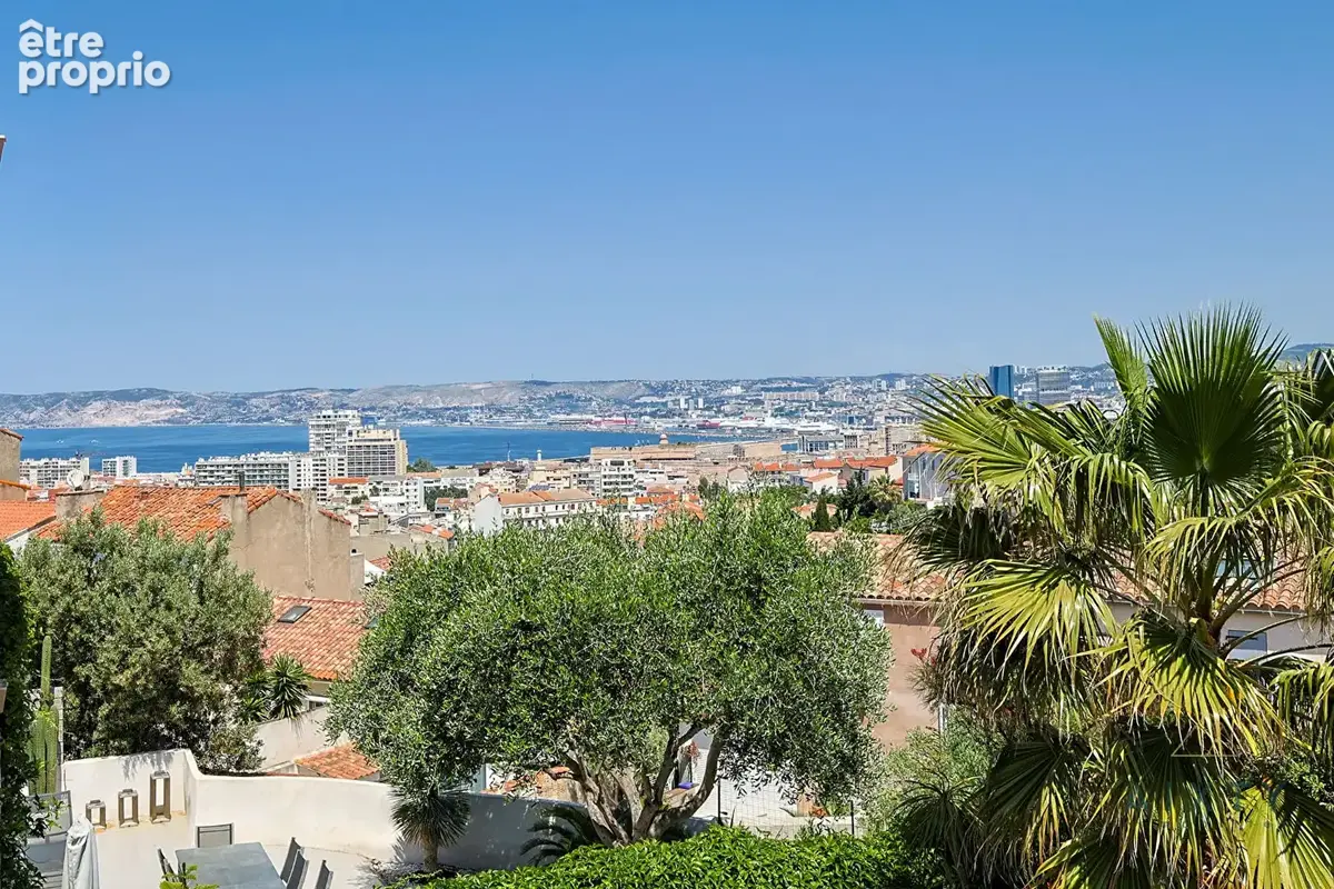 Appartement 4 pièces vue mer et Notre Dame avec terrasse et double box - photo 9
