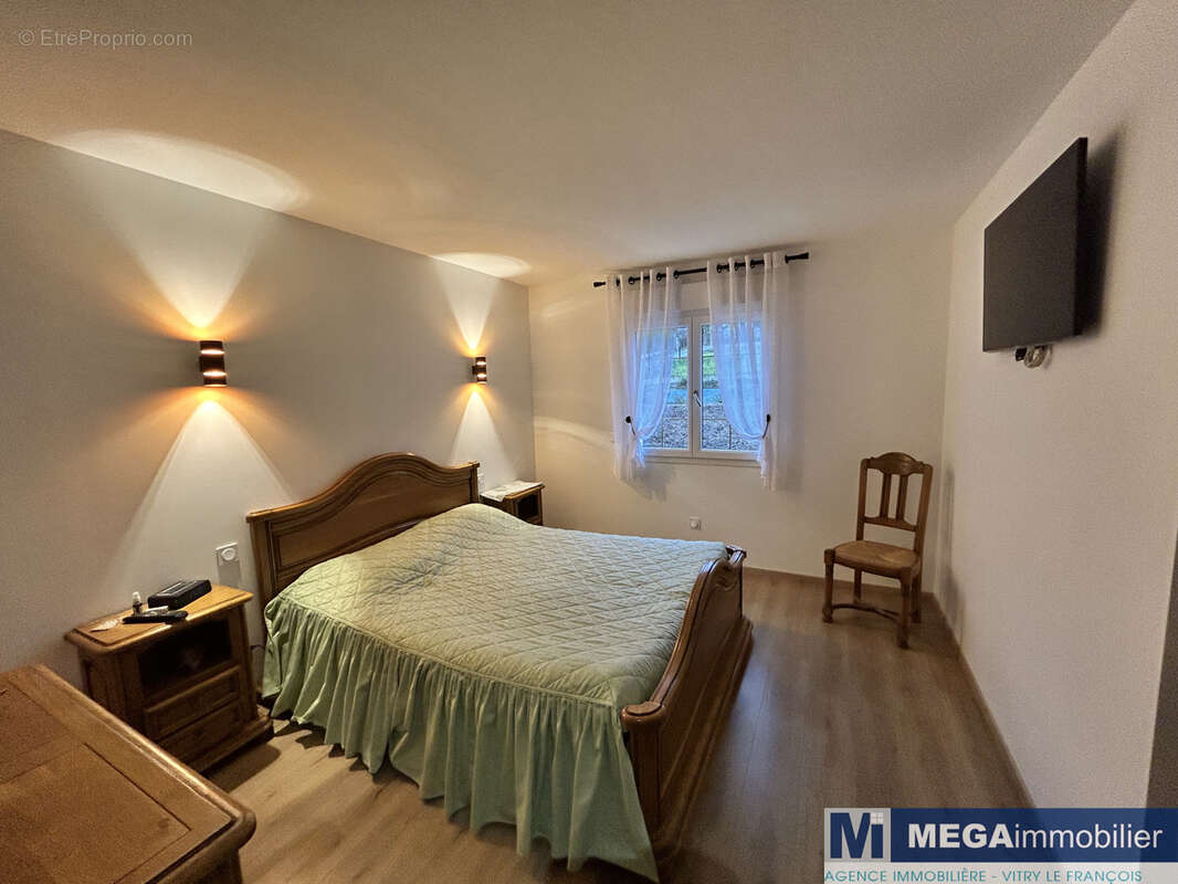 Maison à COURDEMANGES