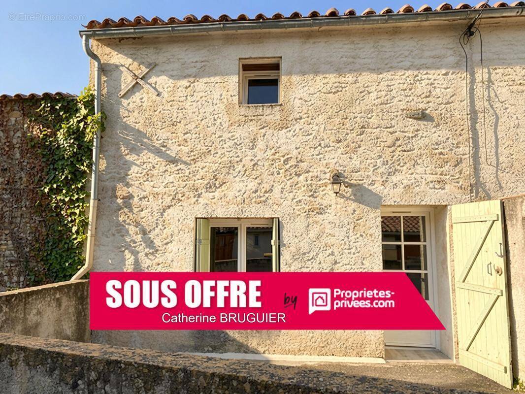 Maison à SURGERES